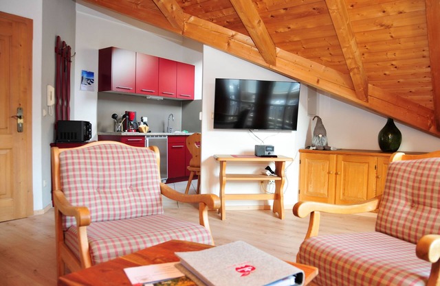 Ferienwohnung Wendelstein, 2 bis 4 Personen, 1 separates Schlafzimmer, 2. OG, Südbalkon