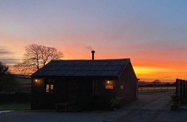 Fern Cottage - Luxurious 1 Bedroom - Blossom Farm