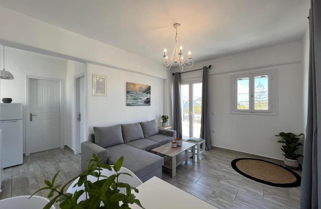 Filia suite-apartment agia anna naxos