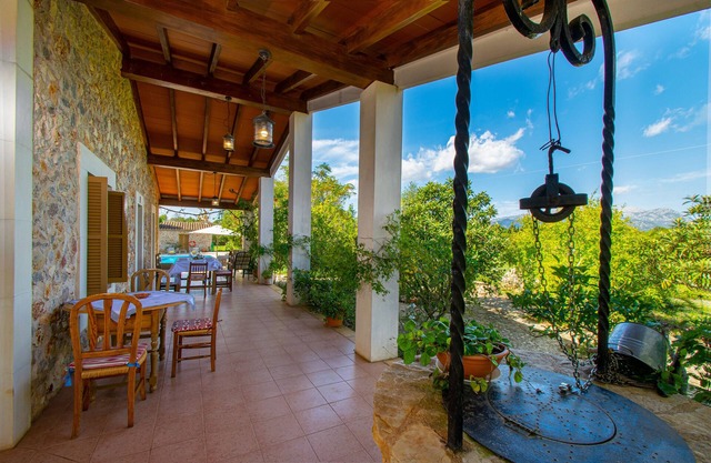 Finca SON TRESCO for 11 in Buger with Pool