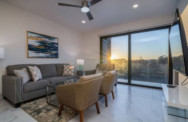 Find peace in this 2 BD condo