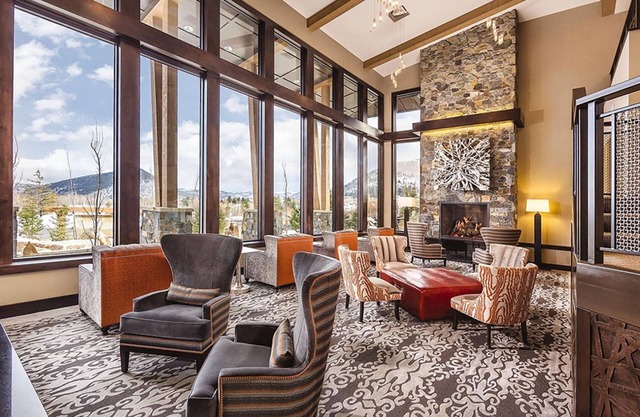 𝐅𝐢𝐧𝐝𝐢𝐧𝐠 𝐌𝐞𝐢𝐥𝐢 Ski-In/Ski-Out Canyons Village Resort+Amenities, 2BR