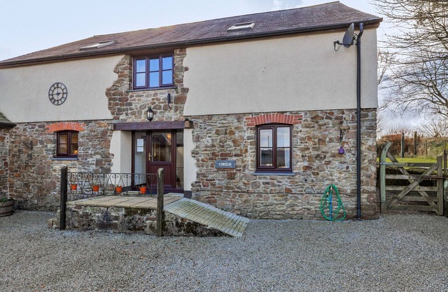 Finest Retreats - Cowslip