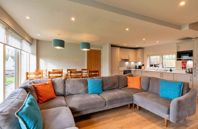 Finest Retreats | Oak Cottage