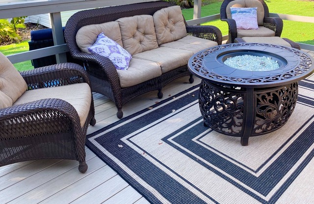 Fire Pit/Huge Yard! 2 Houses, Pet Friendly-Private