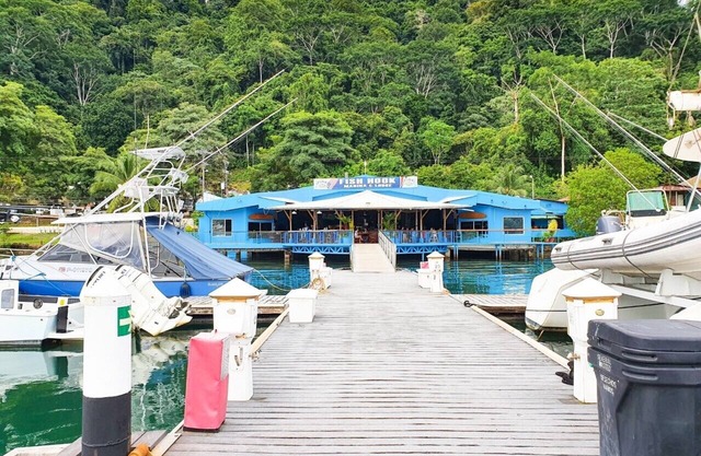 Fish Hook Marina & Lodge