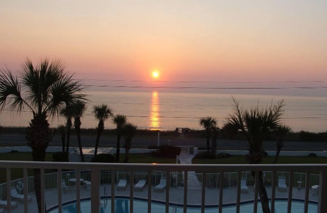 Flagler Beach Oceanfront Townhouse Just Steps From The Beach! LBTR#13212