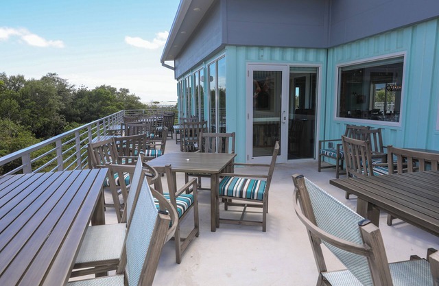 Flamingo Adventures Lodge