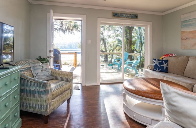 Flamingo Cove - Beautiful deep water views!