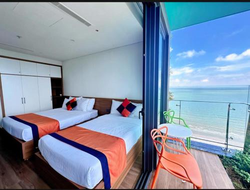 Flamingo Ibiza Hải Tiến Luxury Resort