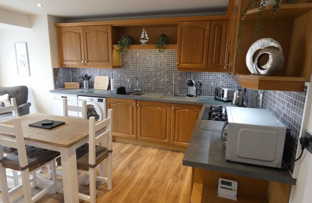Flat 1, Sandridge Court