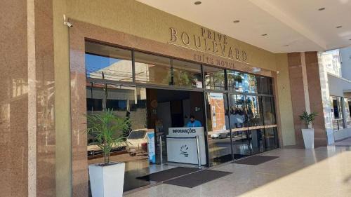 Flat Boulevard Prive