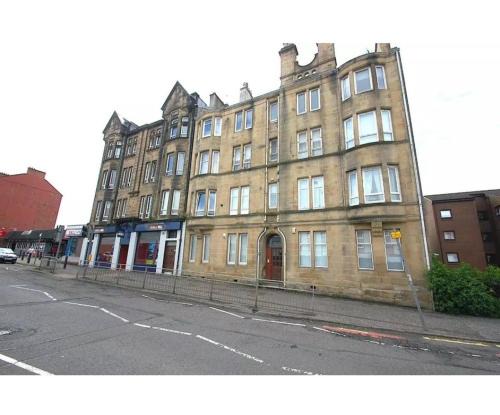 Flat in glasgow close to all local amenities