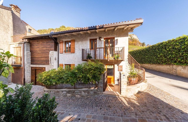 Flat in Voltino with private parking