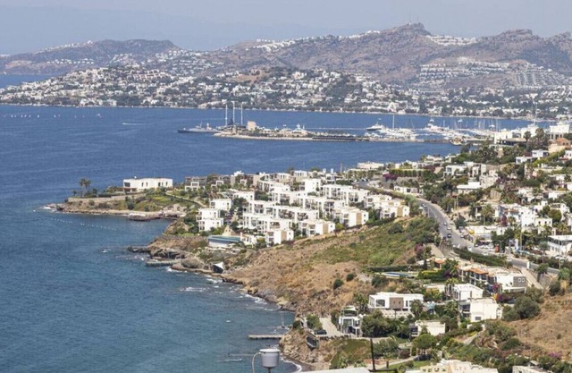 Flat w Garden and Terrace, 5 min to beach