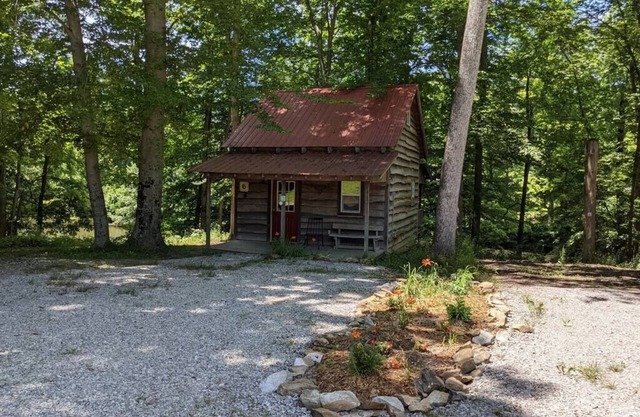 "Flatts" Deluxe Camping Cabin #6 | Pet Friendly