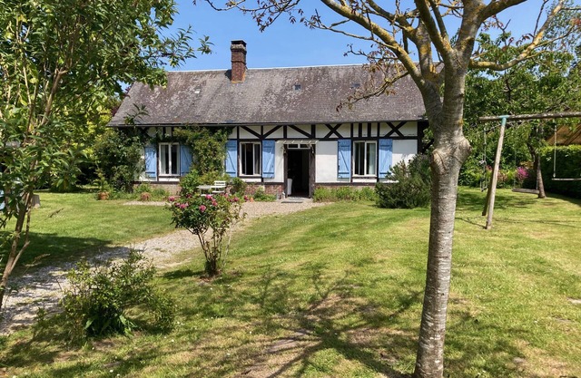 Fleur Bleue, single storey farmhouse 2 km from the beach