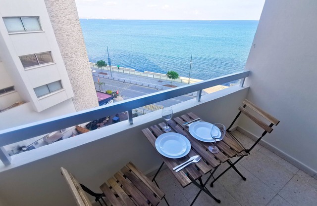Flirty Flamingo Seaview Apartment