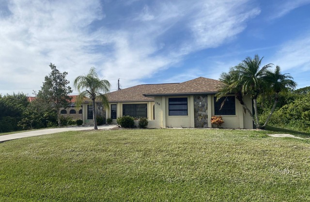 Florida Vacation Home & Private Room Rental with Solar Panel Heated Pool