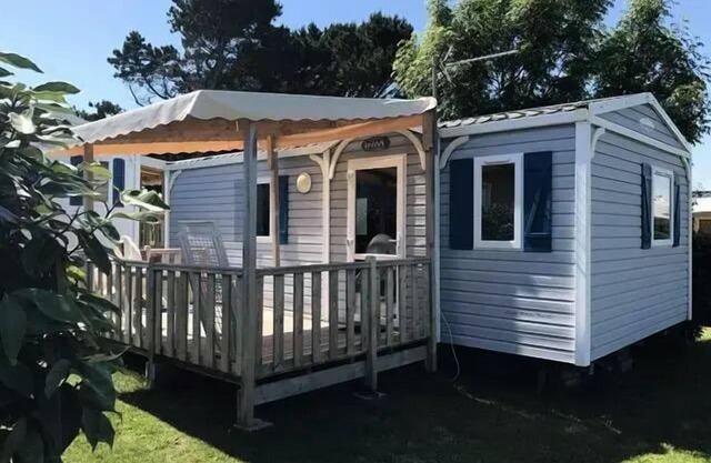 Flower Camping La Pointe du Talud * - Mobile home Standard MERCURE 27m2 - 2 bedrooms + semi-covered terrace 11m2 5 people