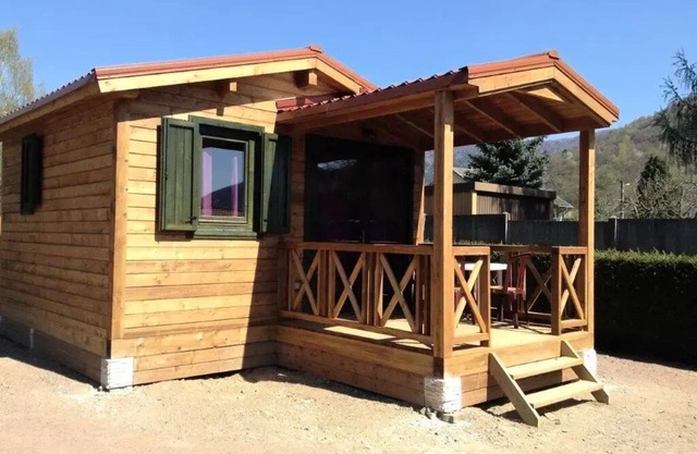 Flower Camping Les Bouleaux * - Chalet CONFORT 20 m2 (1 bedroom) + terrace 2 people