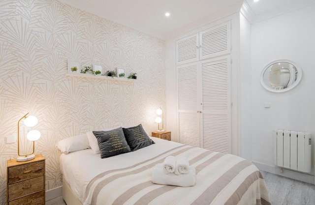 For You Rentals Glorieta de Bilbao apartment TEMPORAL EGU4