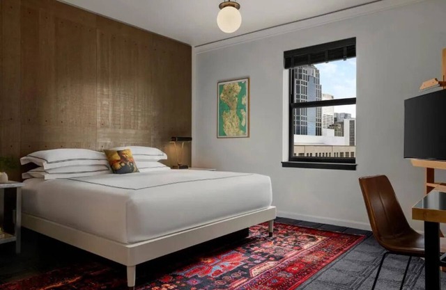 Forbes Best Pet-Friendly Hotel – 2 King Rooms in Central Seattle