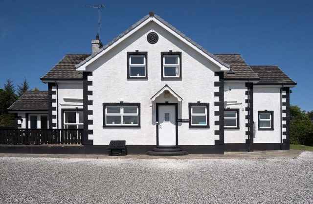 Forestside House - spacious house perfect for groups and families