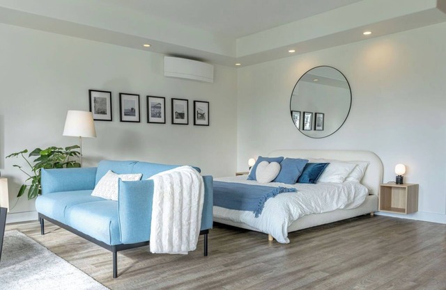 Fort Langley Suite | Bright Modern with Field Views