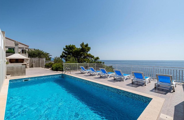 Four-Bedroom Holiday Home in Dingac