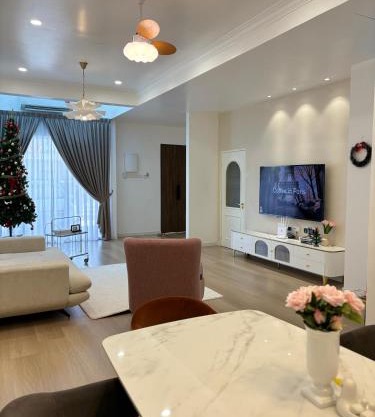French Style Comfy Homestay Alor Setar 现代极简法式温馨民宿