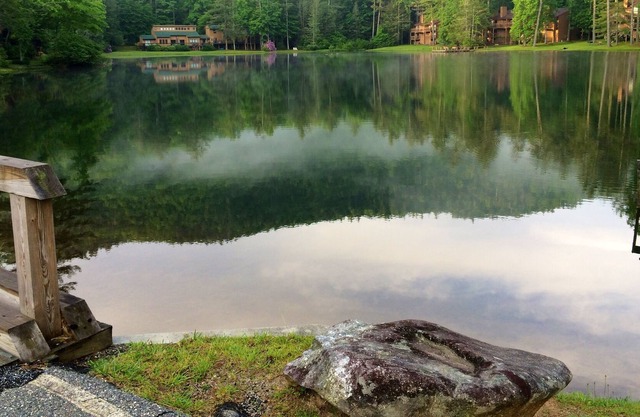 Fresh Mountain Air, Beautiful Views, Lakes, Waterfalls. Pets Welcomed!