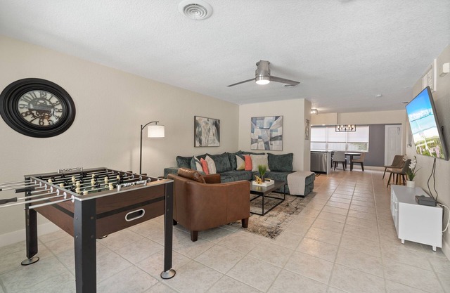Fresh Pool Home! Managed by BNR Vacation Rentals