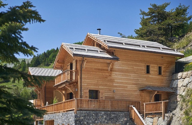 FRGK " Luxury Chalet