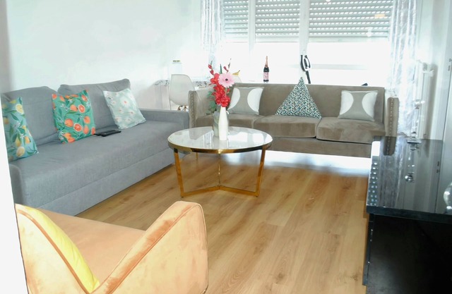 Friend-friendly Appartment with WiFi, TV, Balcony, etc