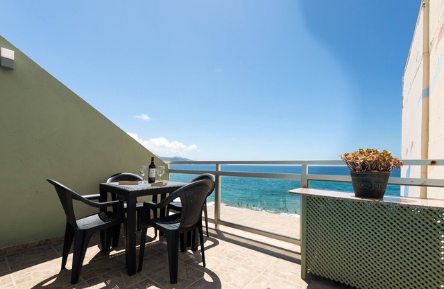 Front line with nice terrace By CanariasGetaway