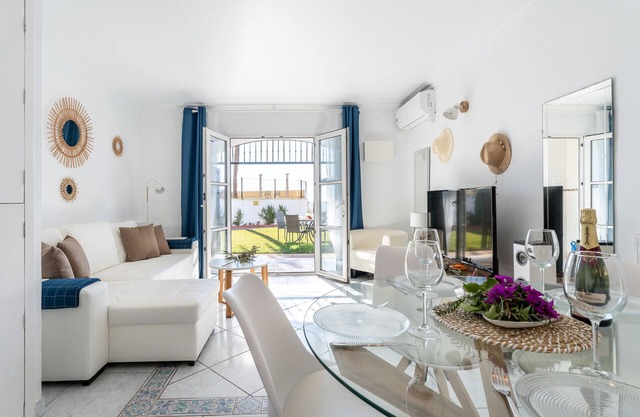Front BEACH house - Full SEA view - Dona Lola BEACH Resort - between MARBELLA and La Cala de Mijas - 2 bedrooms - Ref.: CS183