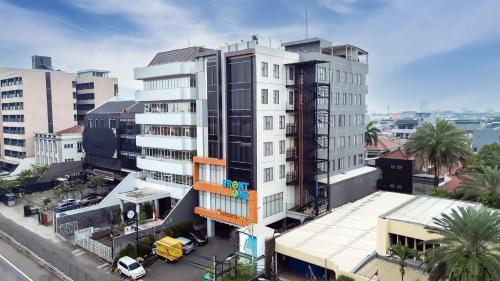 Front One Boutique Hotel Taman Anggrek