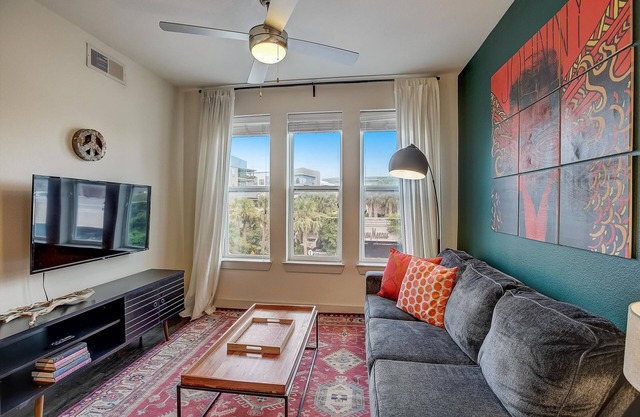 Frontdesk 1 BR Apt Near St. Edwards Park