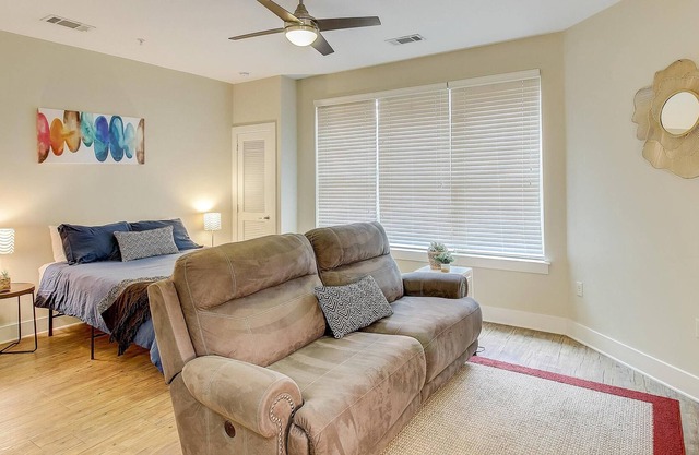 Frontdesk | Updated Studio Apt w/ Parking