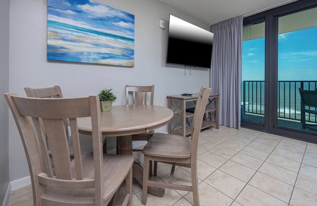 Full Kitchen - Bunks - FREE Wifi - Phoenix Hotels…just like a Condo!