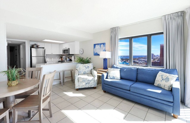 Full Kitchen - Bunks - FREE Wifi - Phoenix Hotels…just like a Condo!