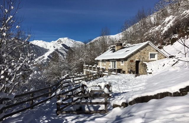 Fully equipped chalet quiet and very comfortable 90 m2 south exposed terrace