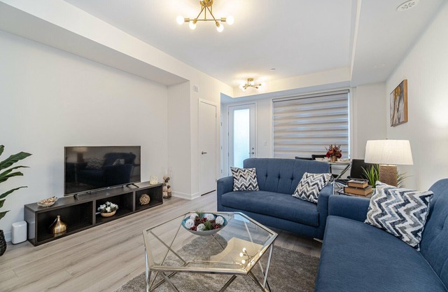 Fully Furnished Two Bedroom Home in the Quite Neighborhood