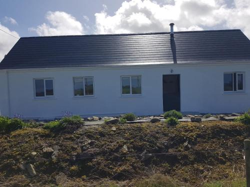 Fully Refurbished 200-Year-Old Farmhouse