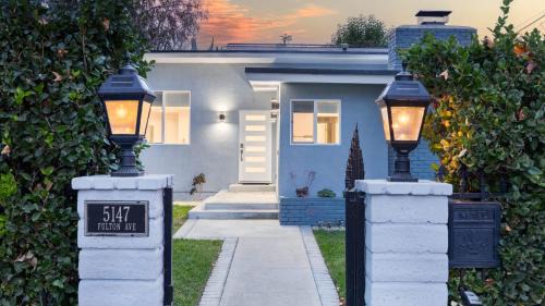 Fulton Buyout by AvantStay Sherman Oaks Estate View