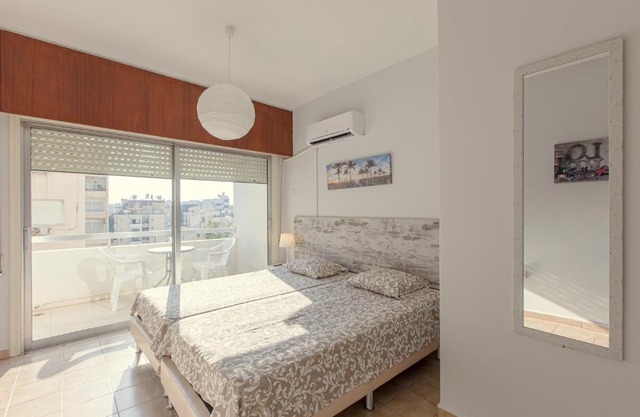 Furnished Seafront Studio