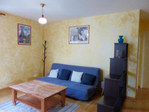 Gîte chaleureux à Saint-Palais avec séjour accueillant - FR-1-489-418
