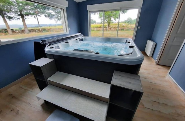 Gîte Chaleureux Avec SPA Privatif