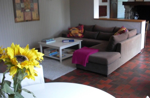 Gîte Coté Mûrier 85 m²/terrasse at Côté Cour